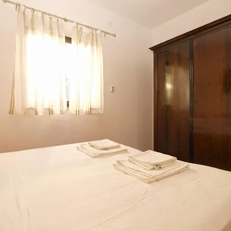 Apartment 1778