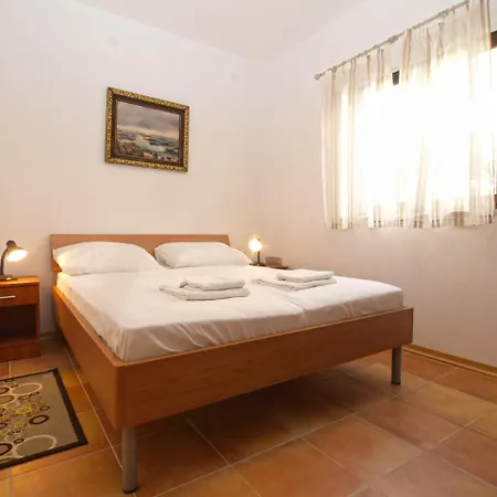 1778 Apartment